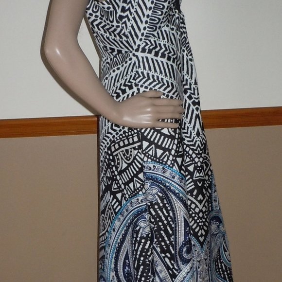 White House Black Market Sleeveless V-Neck Tribal Print HiLo Dress Sz 2 EUC $170 - Picture 7 of 14